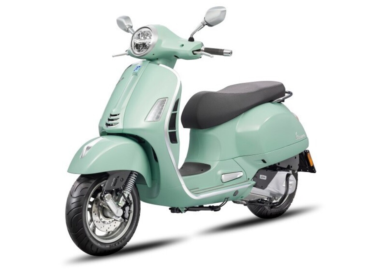 Fakta Menarik Vespa GTS yang Wajib Diketahui Sebelum Beli