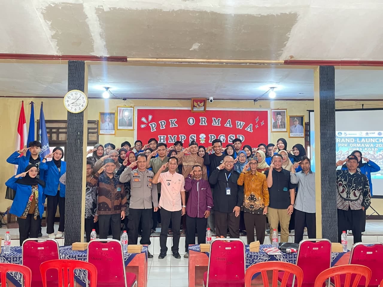 UMP Luncurkan SIKADES CERDAS di Danasari, PPK Ormawa Dorong Literasi, Digitalisasi, dan Pemberdayaan Warga