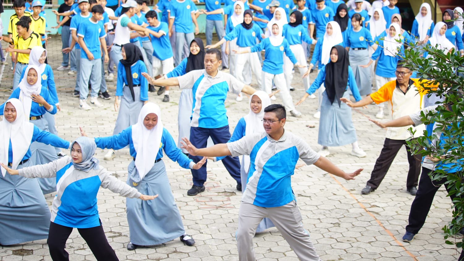 SMK Bintek Purwokerto Peduli Kesehatan Remaja, Melalui Gerakan Nasional Aksi Bergizi Serentak