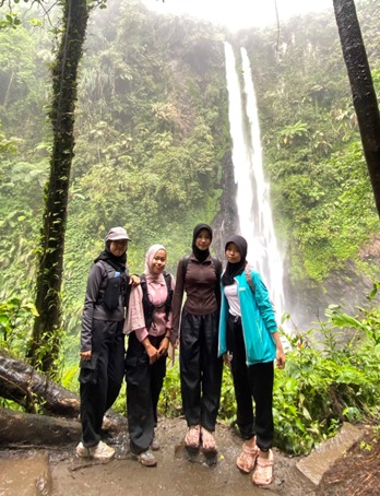 Curug Penganten Baturraden, Surga Tersembunyi di Lereng Gunung Slamet