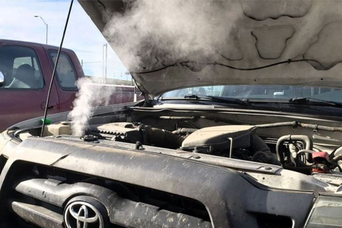 Wajib Tahu! 5 Komponen Mobil yang Rentan Rusak Akibat Overheat