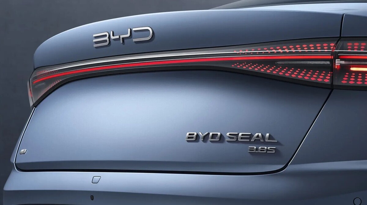 Tertarik dengan BYD Seal 2025? Cek Harga Terbaru dan Spesifikasinya Terlebih Dahulu!