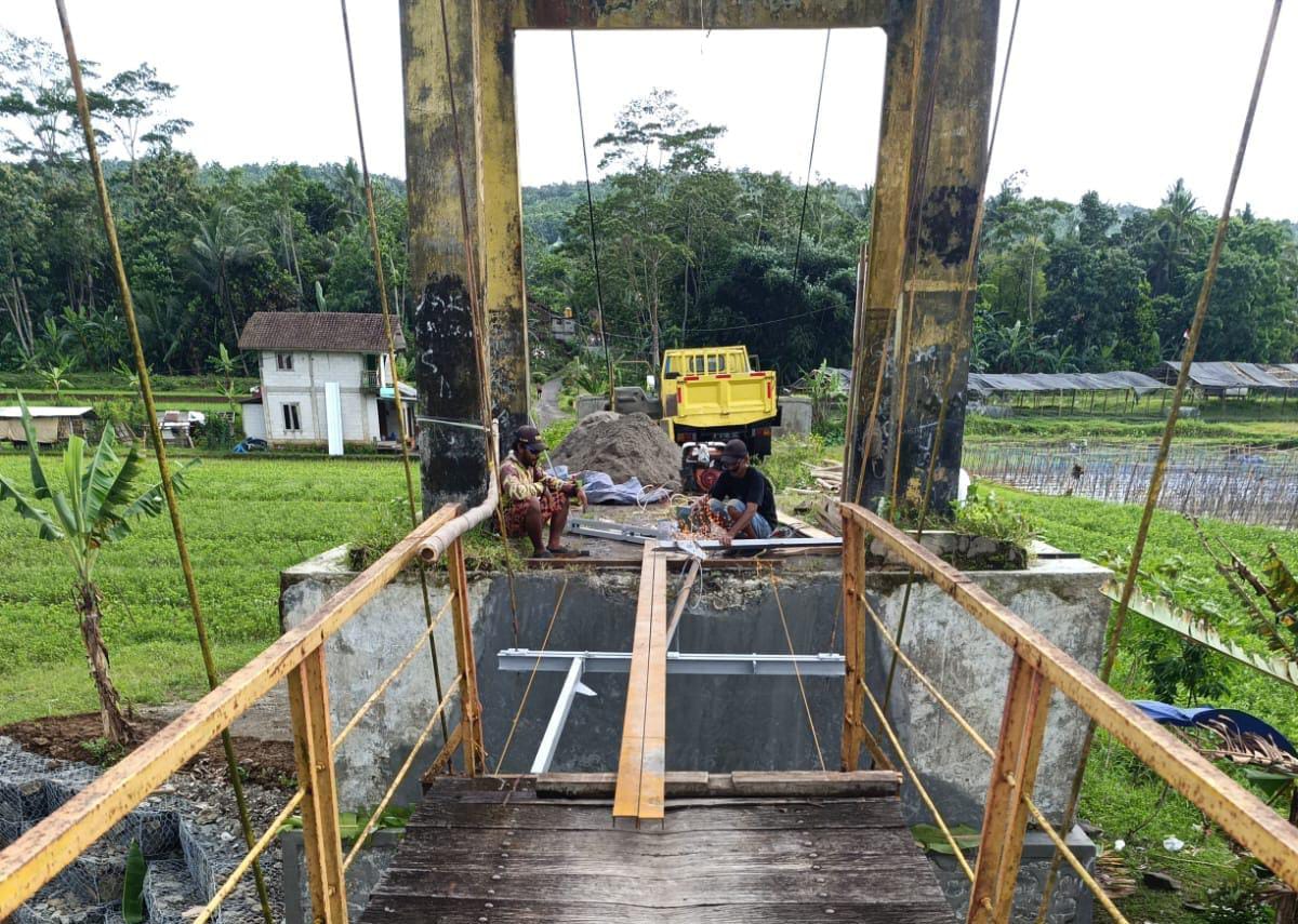 Perbaikan Selesai, Jembatan Sindang-Banjaran Mulai Dilalui Warga