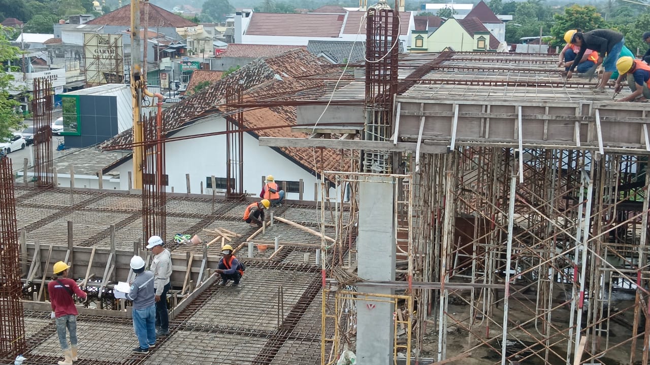 Jika Tak Selesai Tepat Waktu, Pembangunan Pasar Kroya Terancam Dilaporkan ke Ranah Hukum