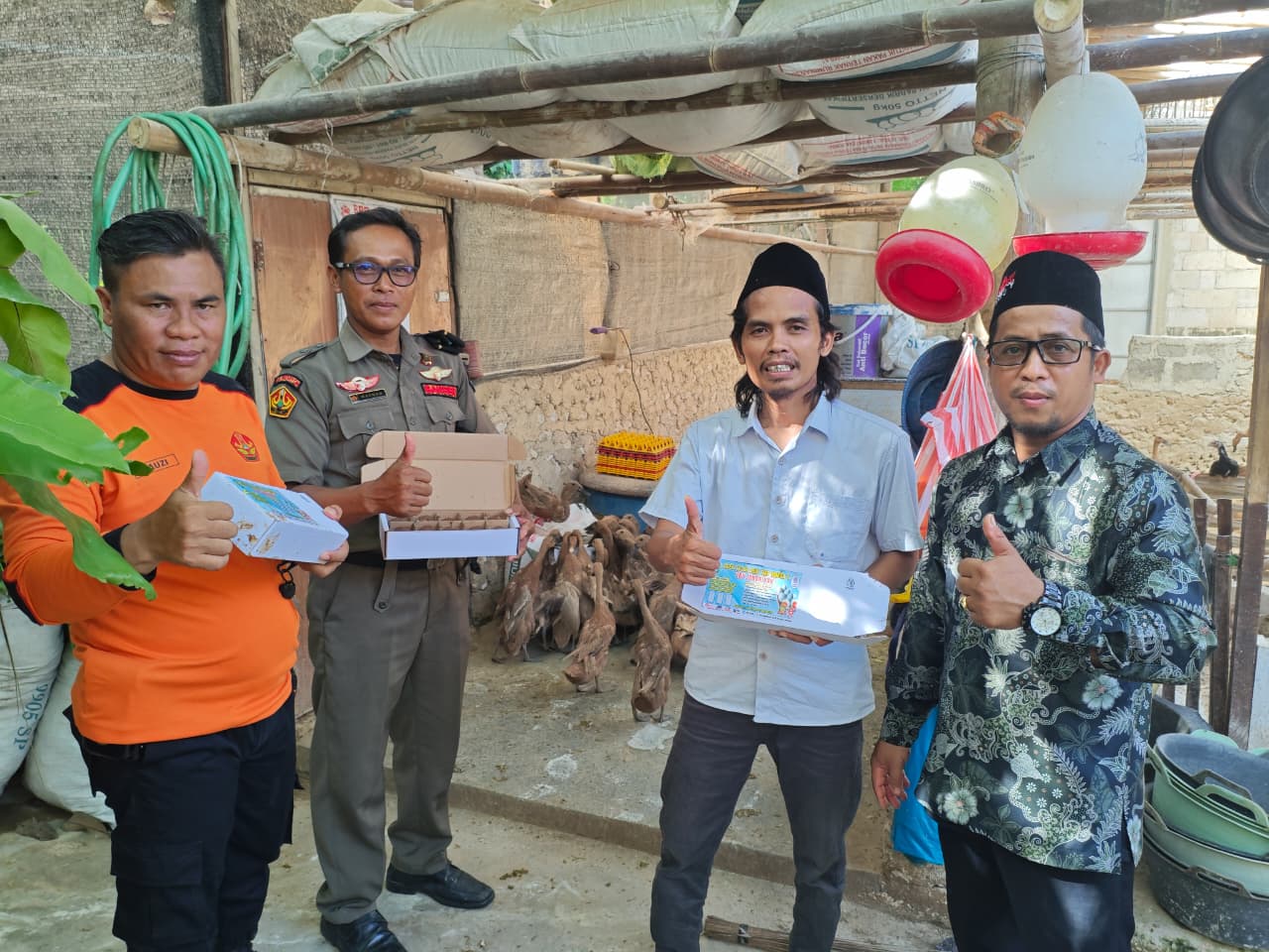 Manfaatkan Enceng Gondok, Warga Bulurejo Sukses Kembangkan Ternak Bebek