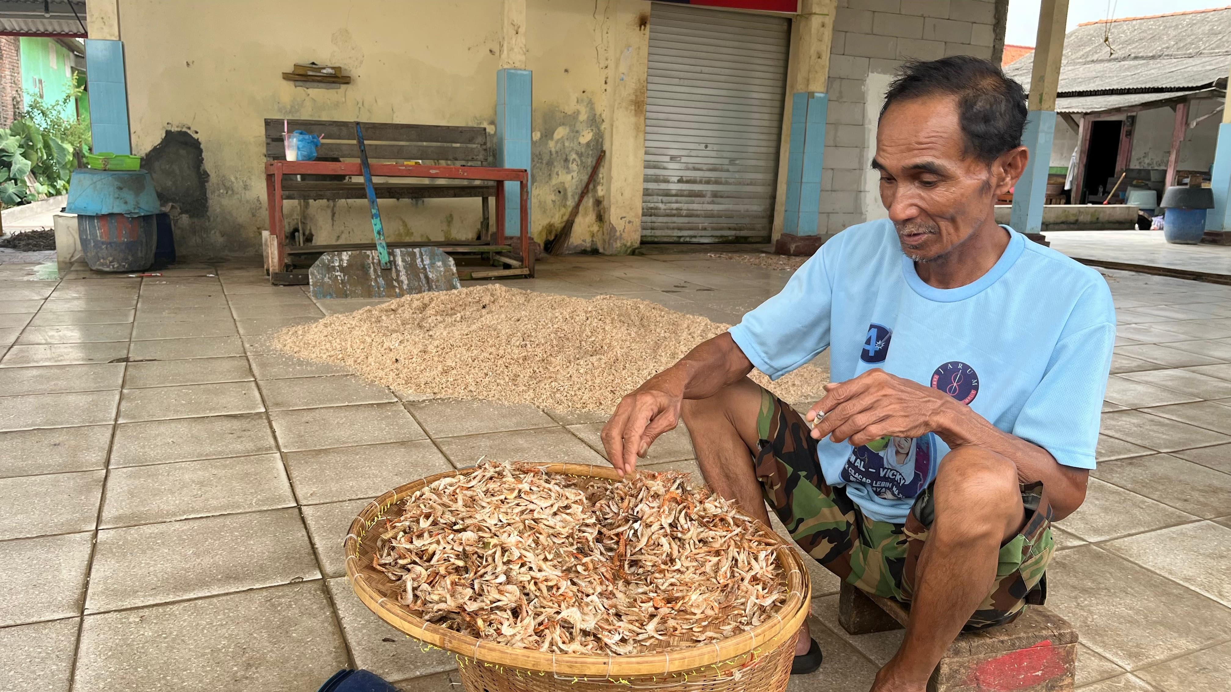 Hasil Tangkapan Nelayan Cilacap Merosot Akibat Gelombang Tinggi 