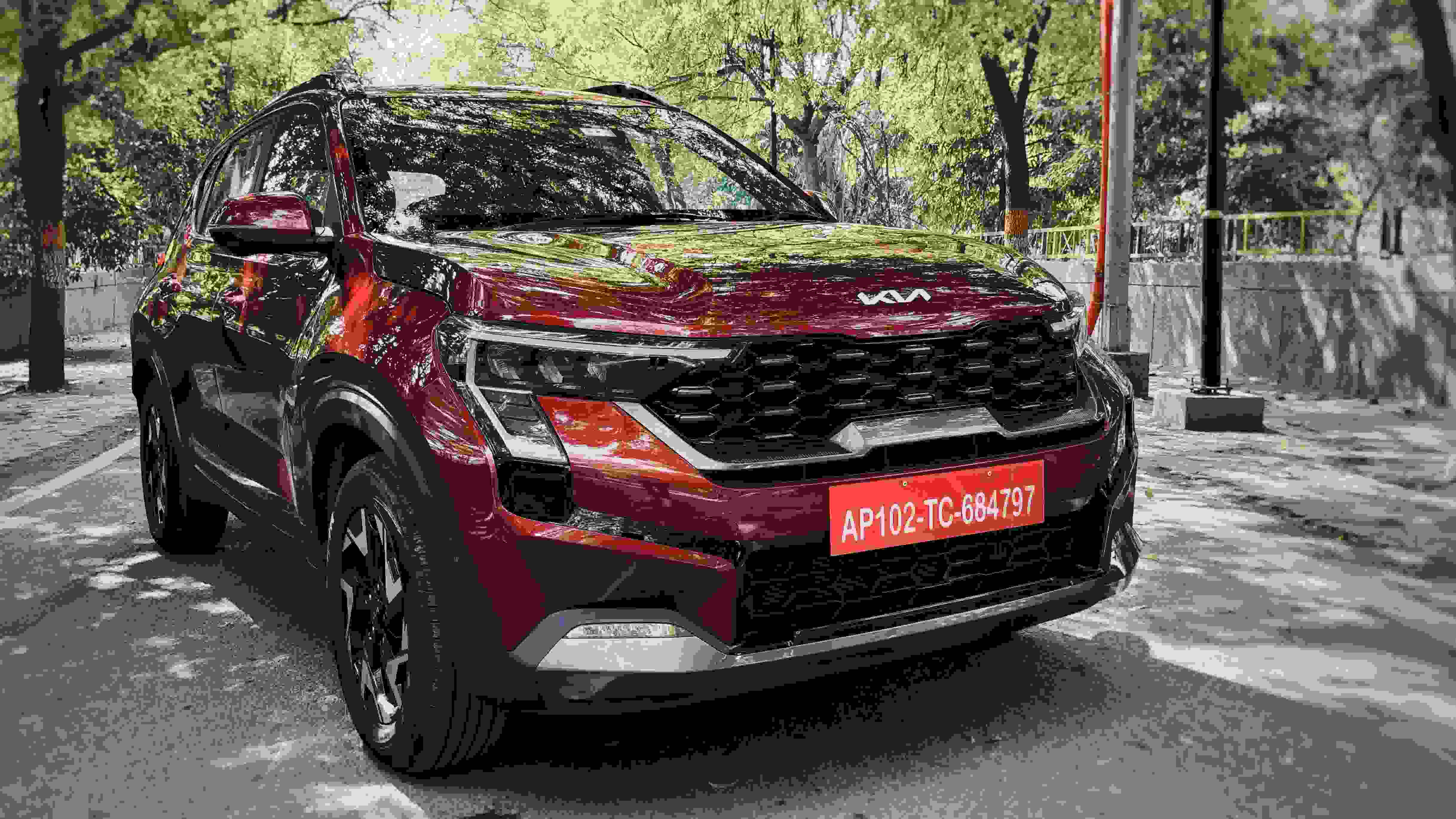 Gaya Makin Naik Level! Intip Kejutan Fitur Baru Mobil Kia Sonet 2025