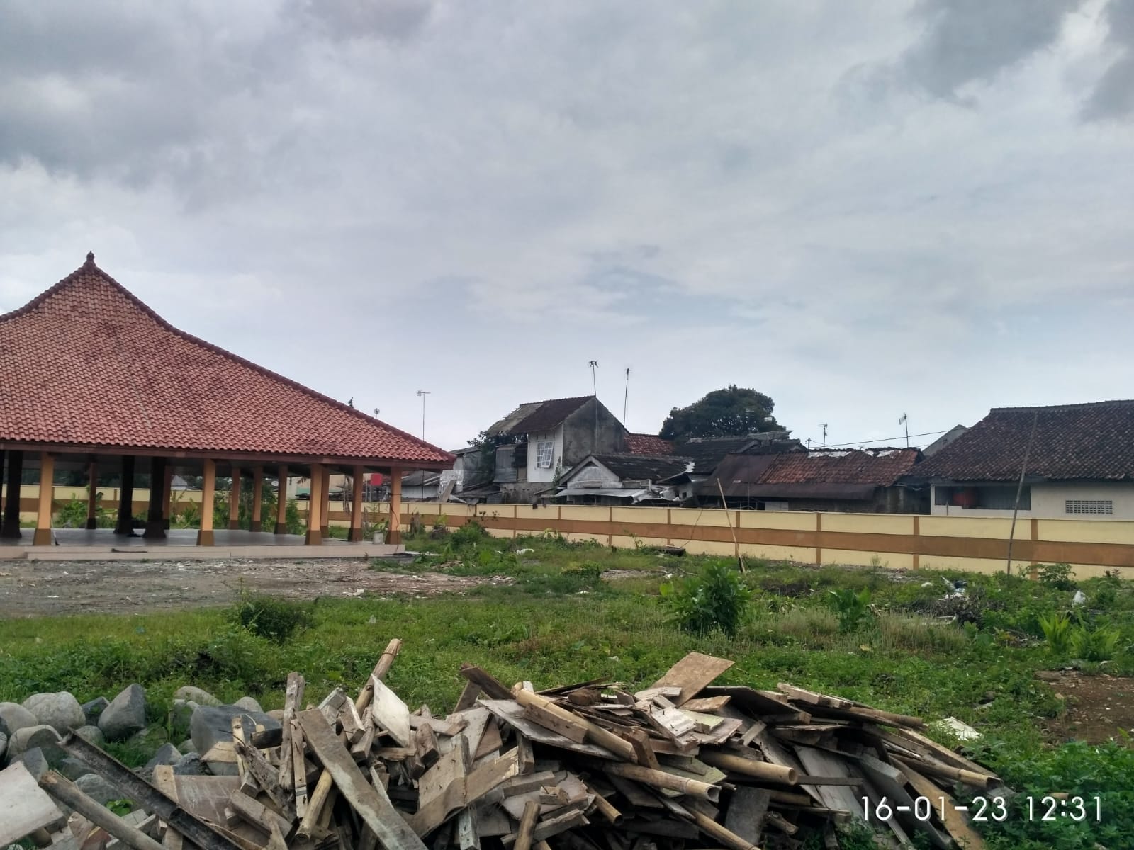 Pembangunan Rumah Singgah Desa Pasir Lor Libatkan Warga Sekitar