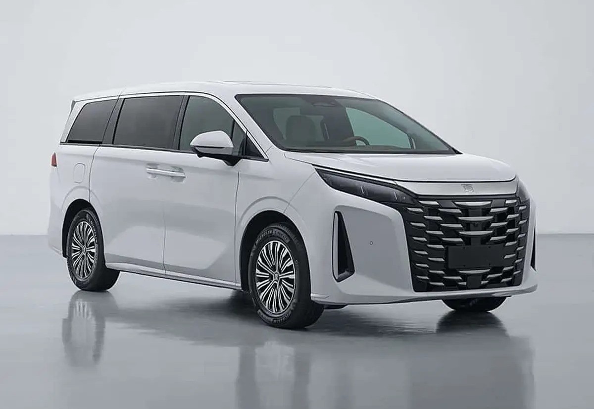 Kredit BYD Denza D9 Dengan Cicilan Ringan DP 20% di BRI Finance, Simulasi Simpel!