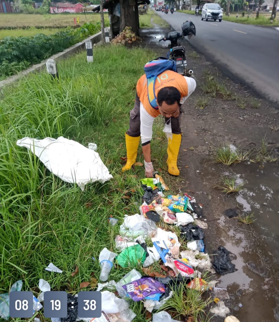 Jangan Nekat Buang Sampah Sembarangan, Tim Sapu Jagad Sumpiuh: Pembuang Sampah Liar Bakal Diviralkan