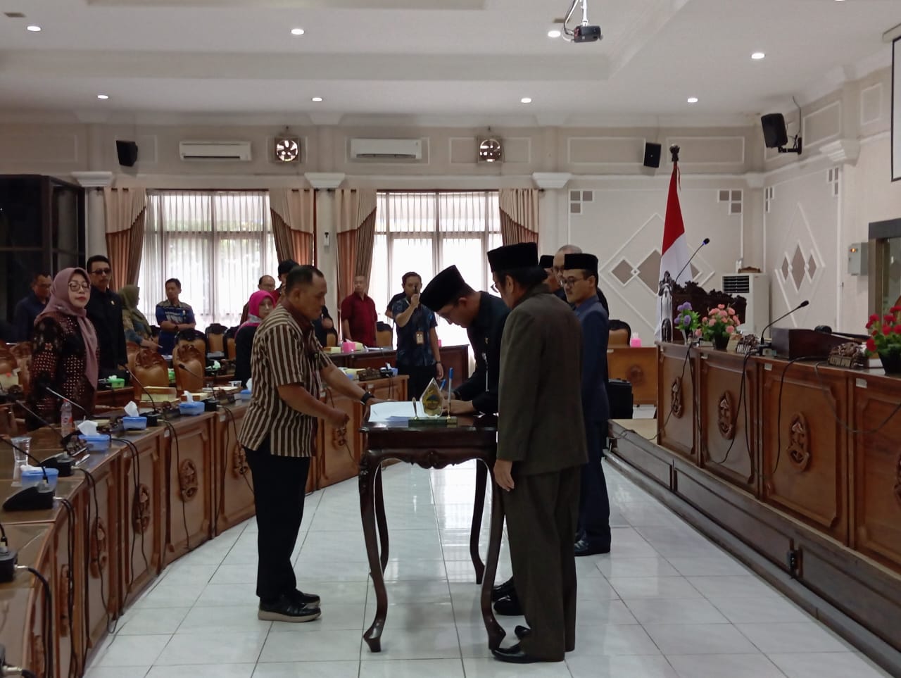 Rapat Paripurna, Raperda Penanggulangan Bencana dan Pendidikan Pancasila Disahkan