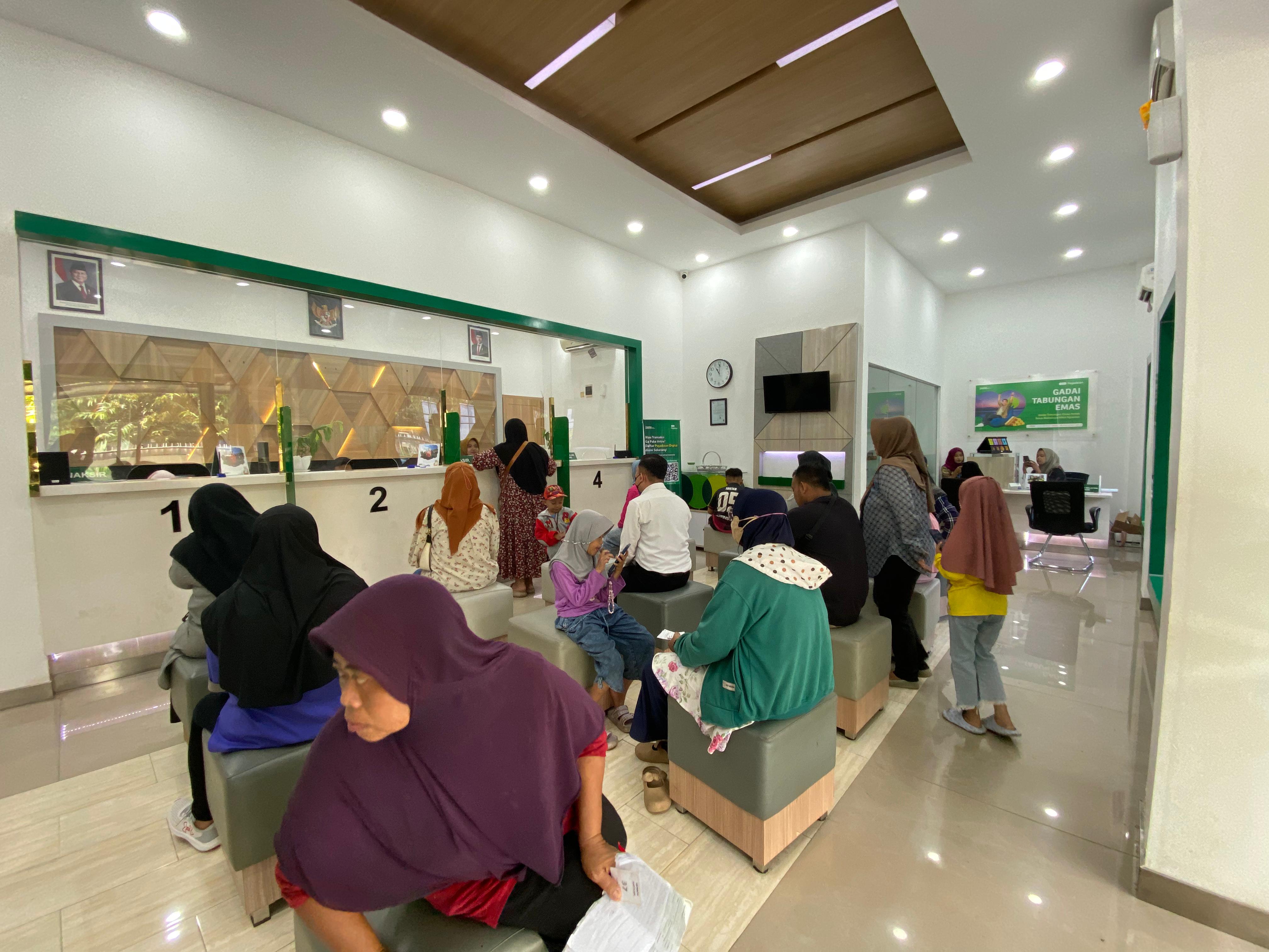 Jelang Tahun Ajaran Baru, Transaksi Gadai Emas Naik 20 Persen