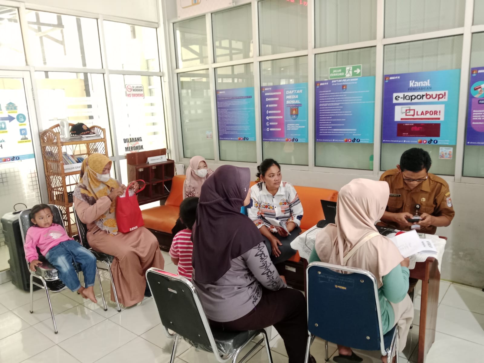 81.306 Warga Cilacap Terima BLTS Kesra Senilai Rp 900 Ribu dari Kemensos