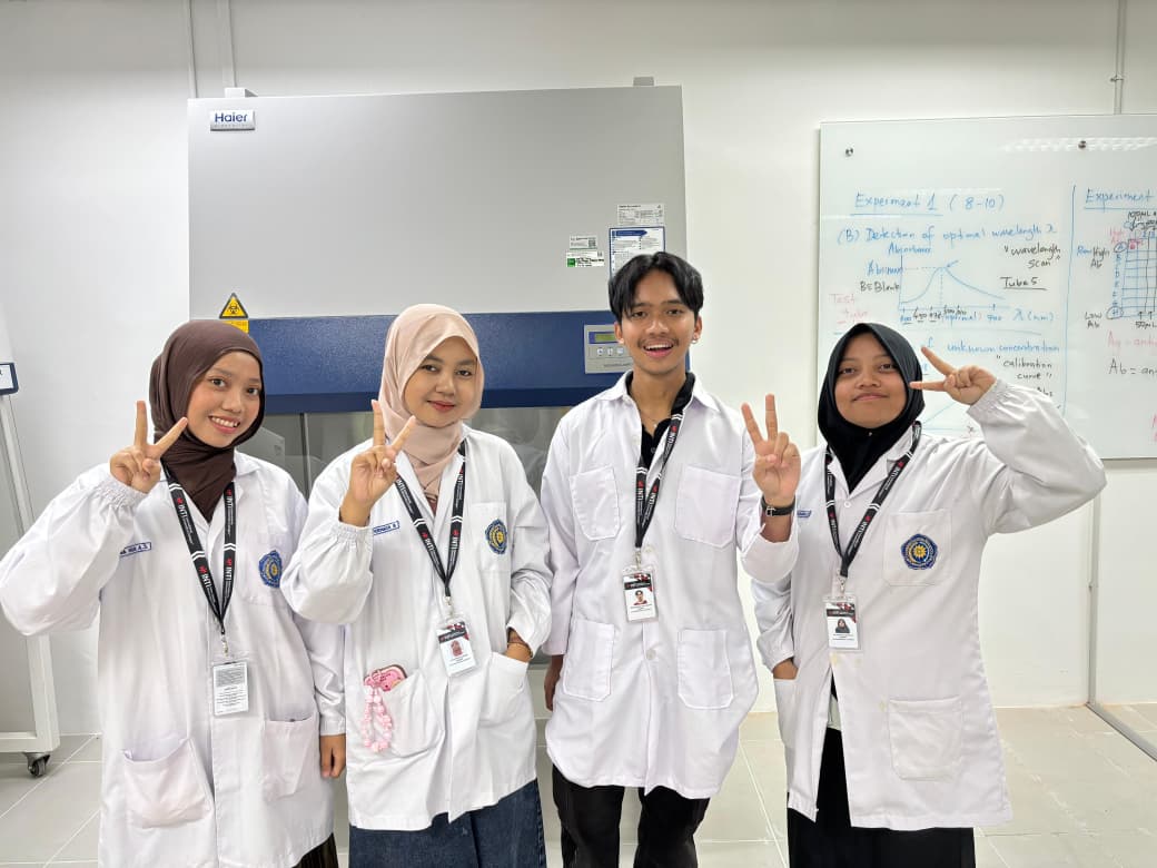 Empat Mahasiswa Prodi Farmasi S1 UMP Ikuti Student Mobility Program 4 Bulan di Malaysia