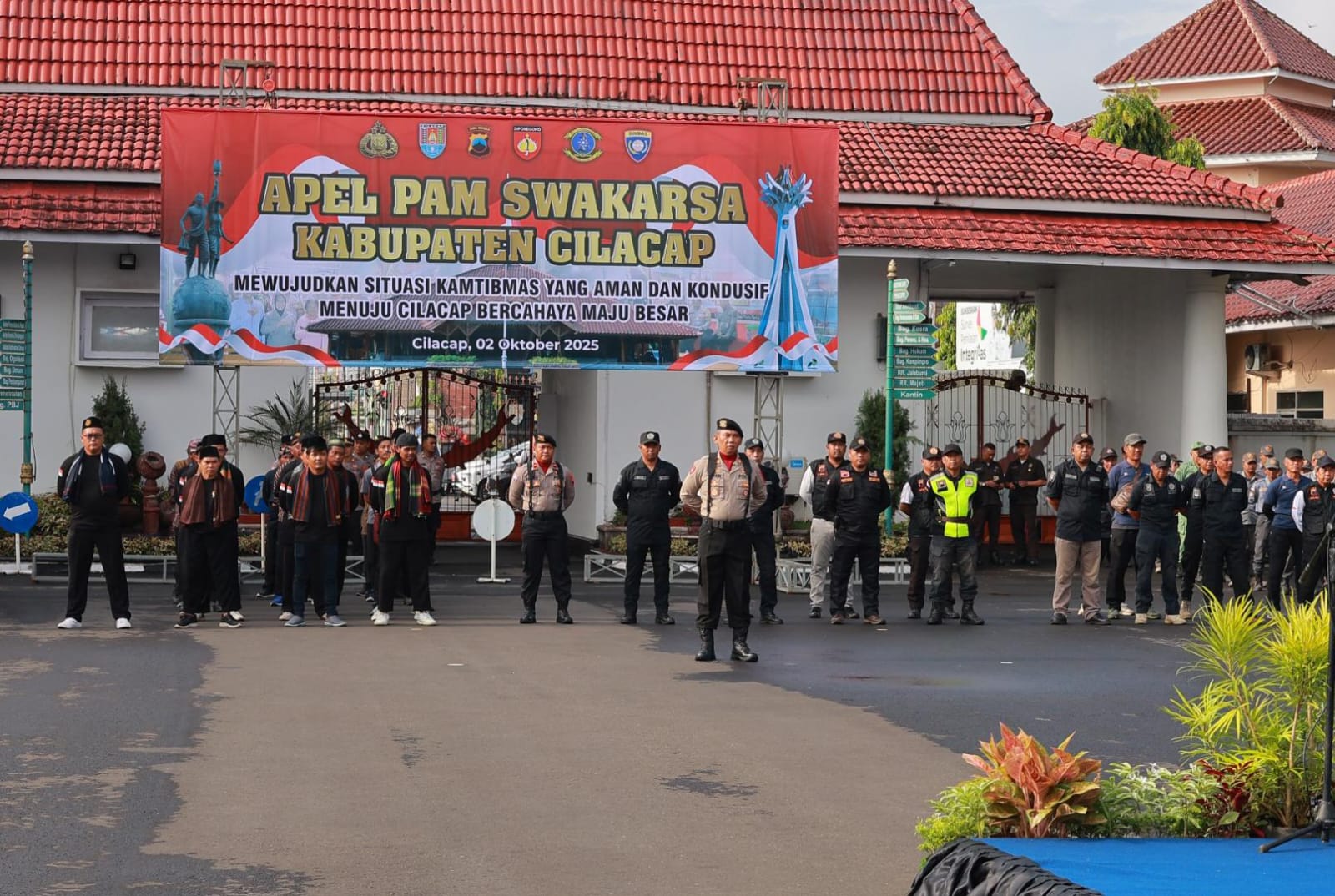 Apel Pamswakarsa, Masyarakat Cilacap Diminta Terlibat Jaga Keamanan Wilayah
