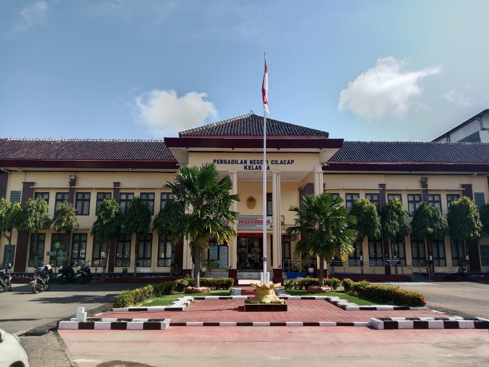 Alihkan Mobil Jaminan Tanpa Izin, Debitur di Cilacap Divonis 1 Tahun 4 Bulan Penjara