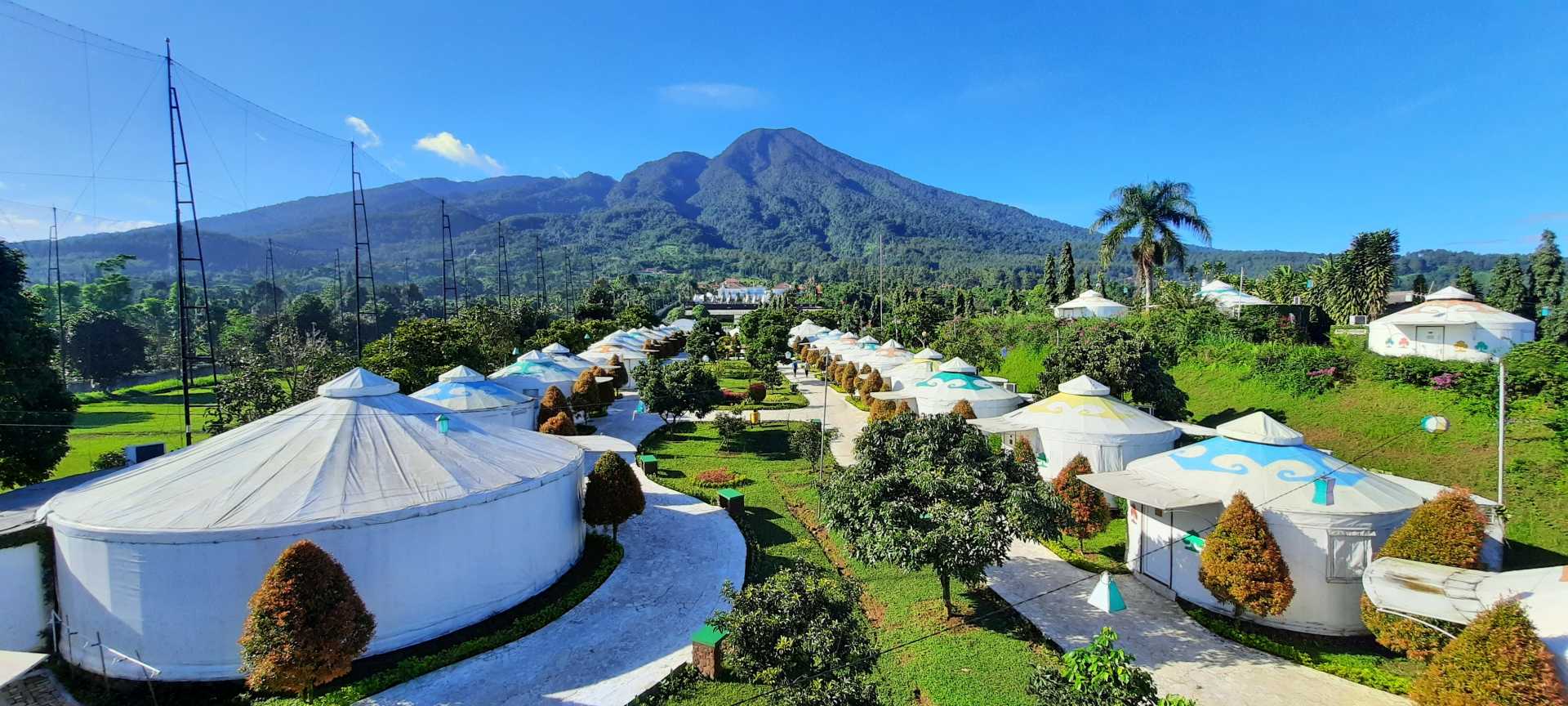 Rekomendasi Hotel Terbaik Dekat Pegunungan di Indonesia, Cocok untuk Menikmati Keindahan Alam