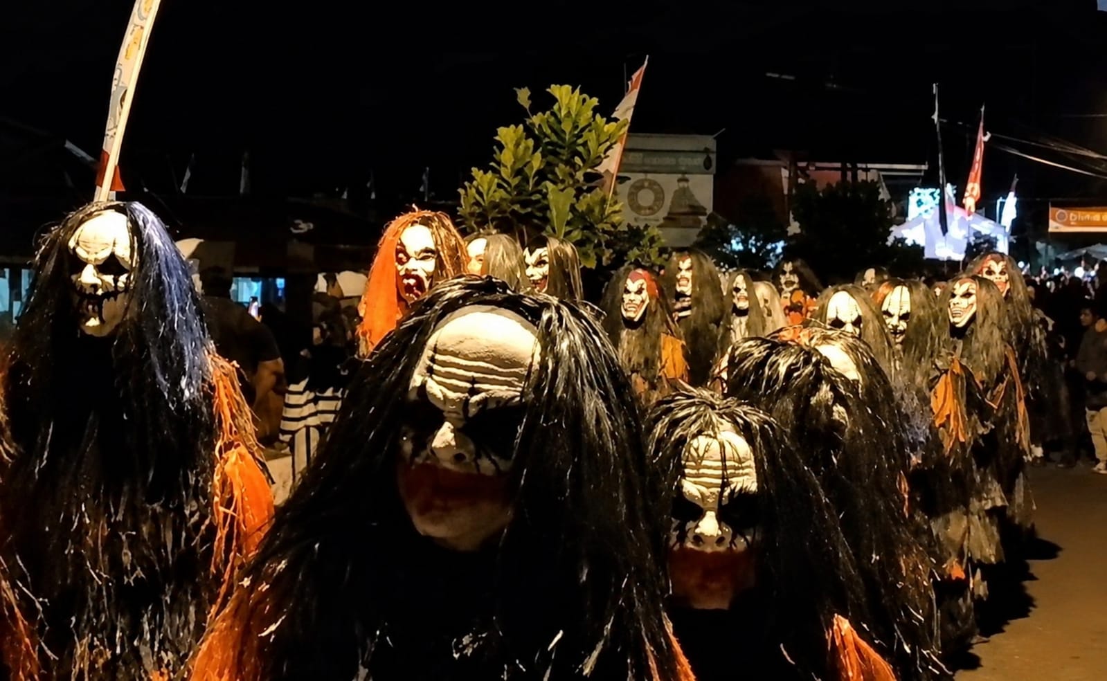 Pocong hingga Genderuwo Gentayangan di Jalan, Malah Bikin Warga Purwanegara Ngakak