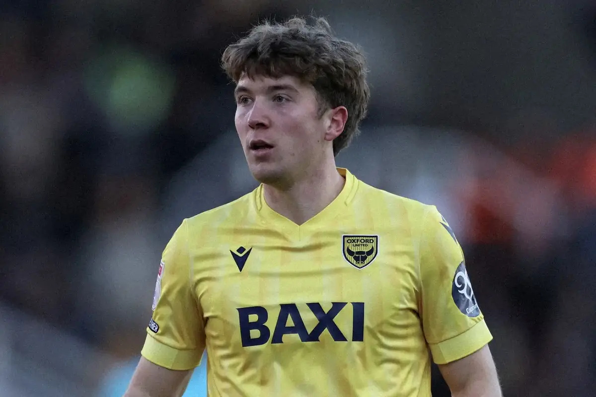Duel Panas: Ole Romeny Cadangan, Oxford United Curi Poin dari Cardiff City