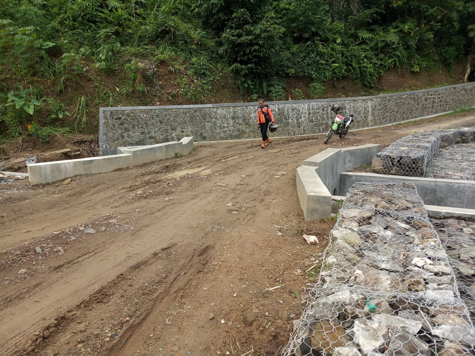 Cuaca Ekstrem Sebabkan Longsor dan Banjir di Kutabima Cimanggu 