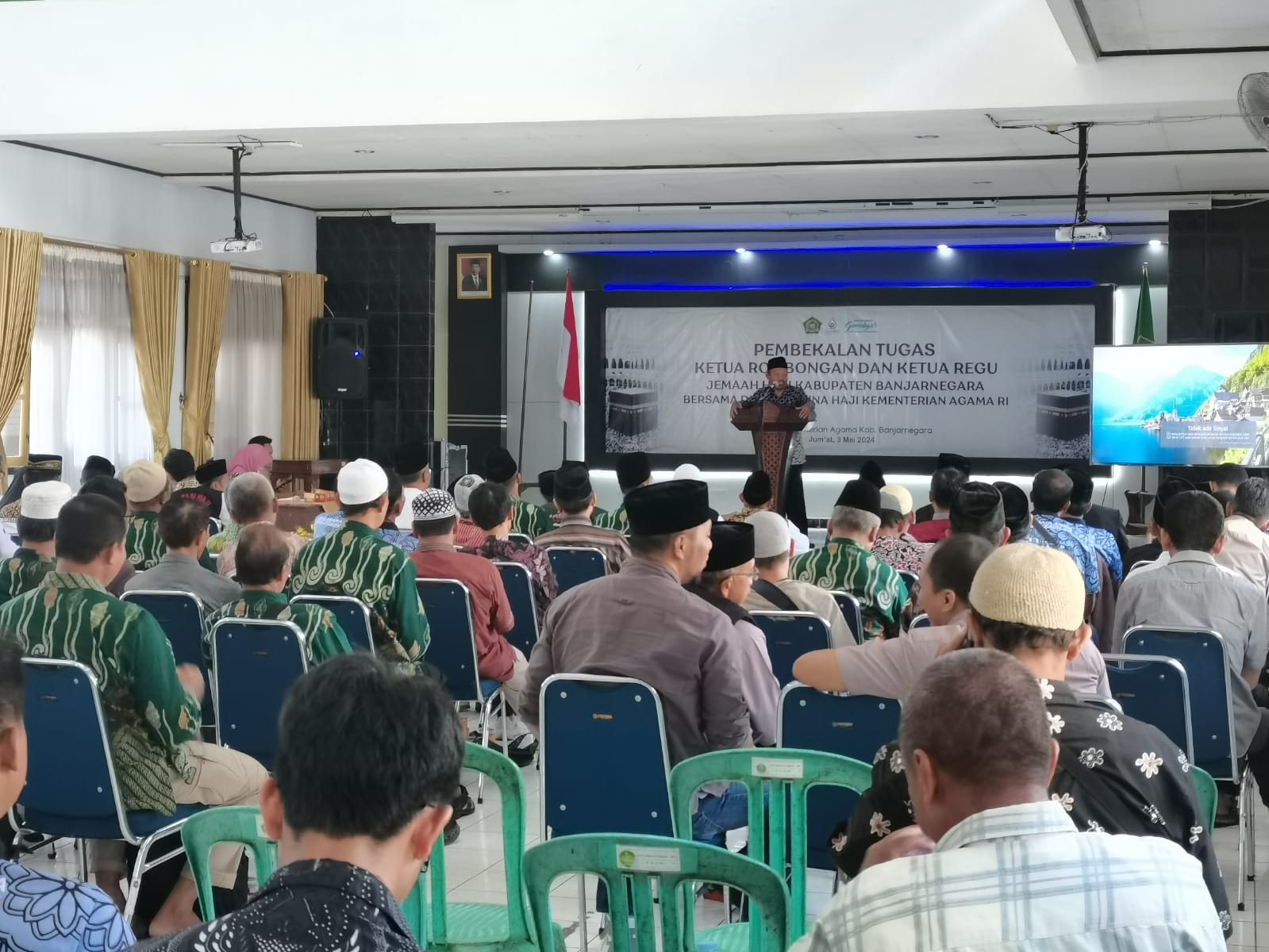 Kabupaten Banjarnegara Berangkatkan 816 Orang Calon Jemaah Haji