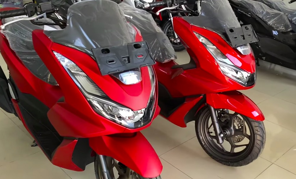 Beda Harga dengan CBS, Segini Cicilan Kredit Motor Matic Honda PCX 160 ABS Terbaru