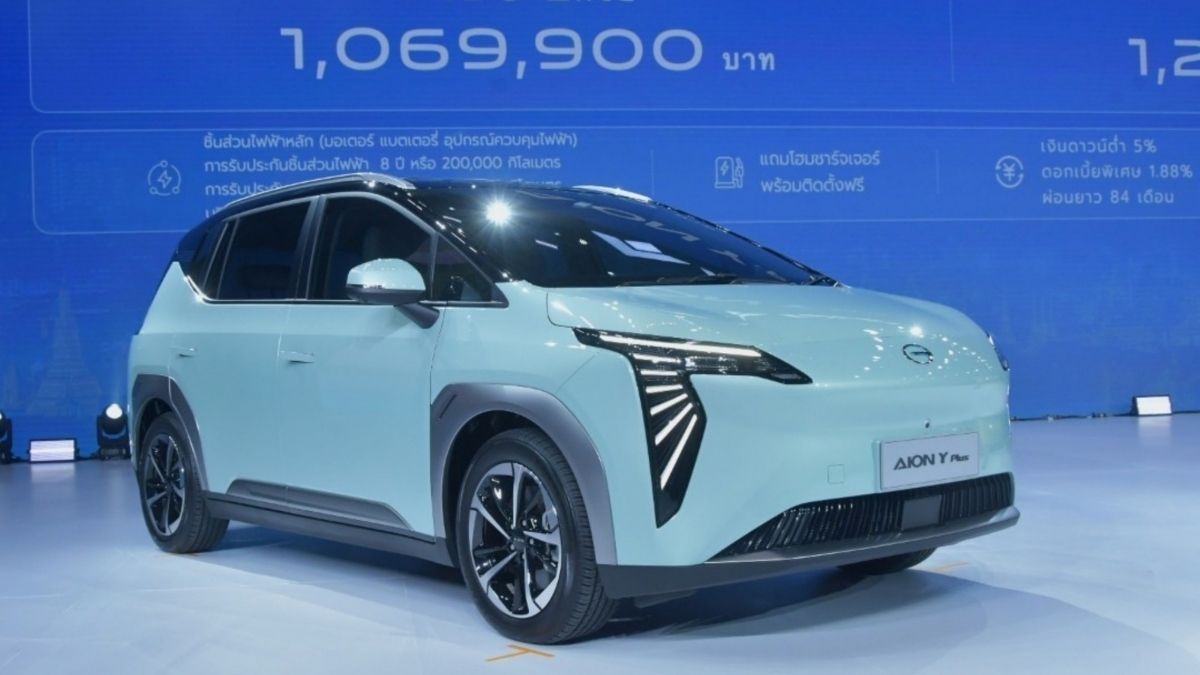 AION ES Y Plus, Mobil Listrik Bergaya Urban yang Bikin Mobil Bensin Terasa Kuno