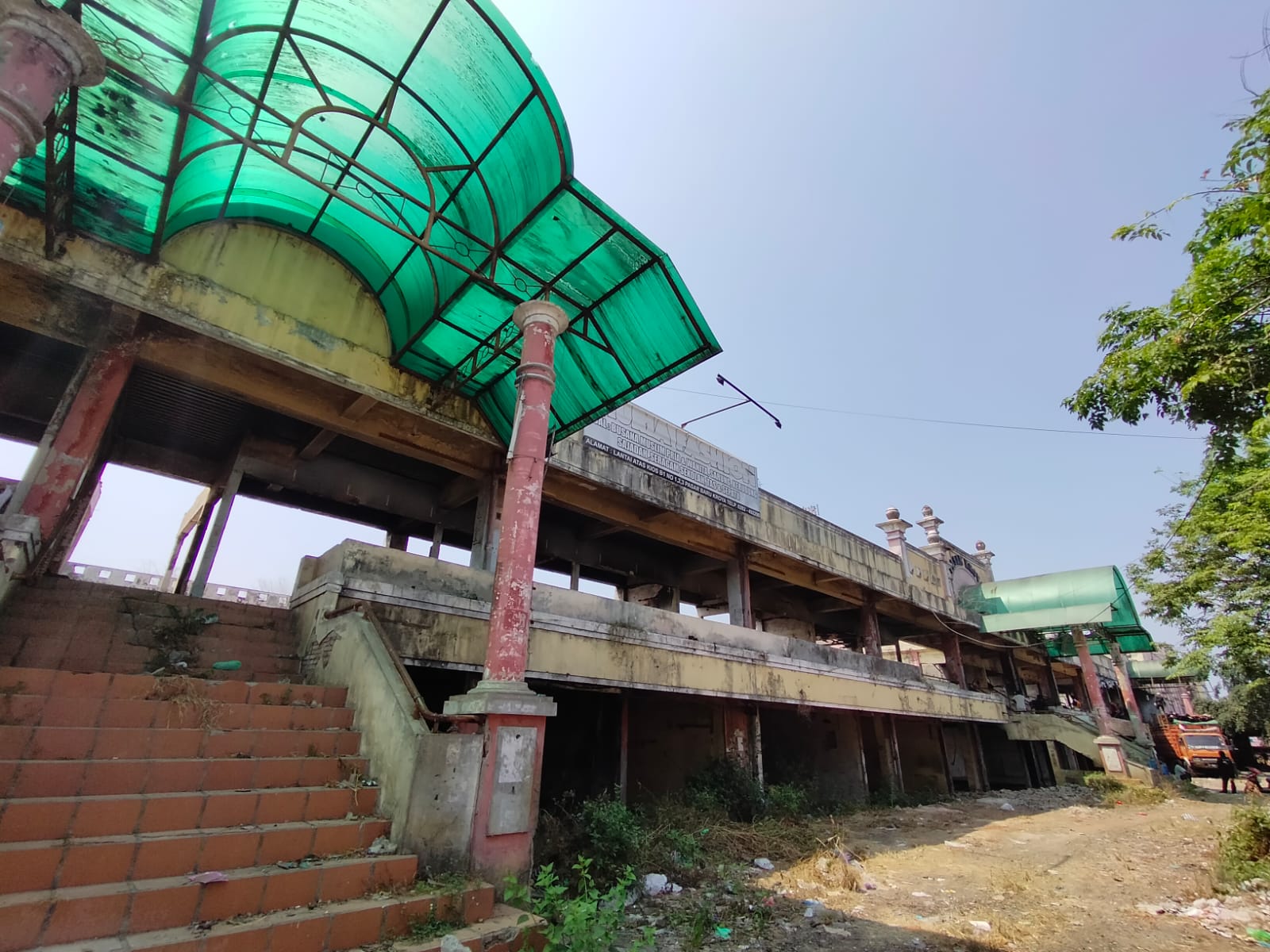 Bangunan Atas Pasar Kroya Mulai Dibongkar, Pembangunan Masih Menunggu Anggaran 