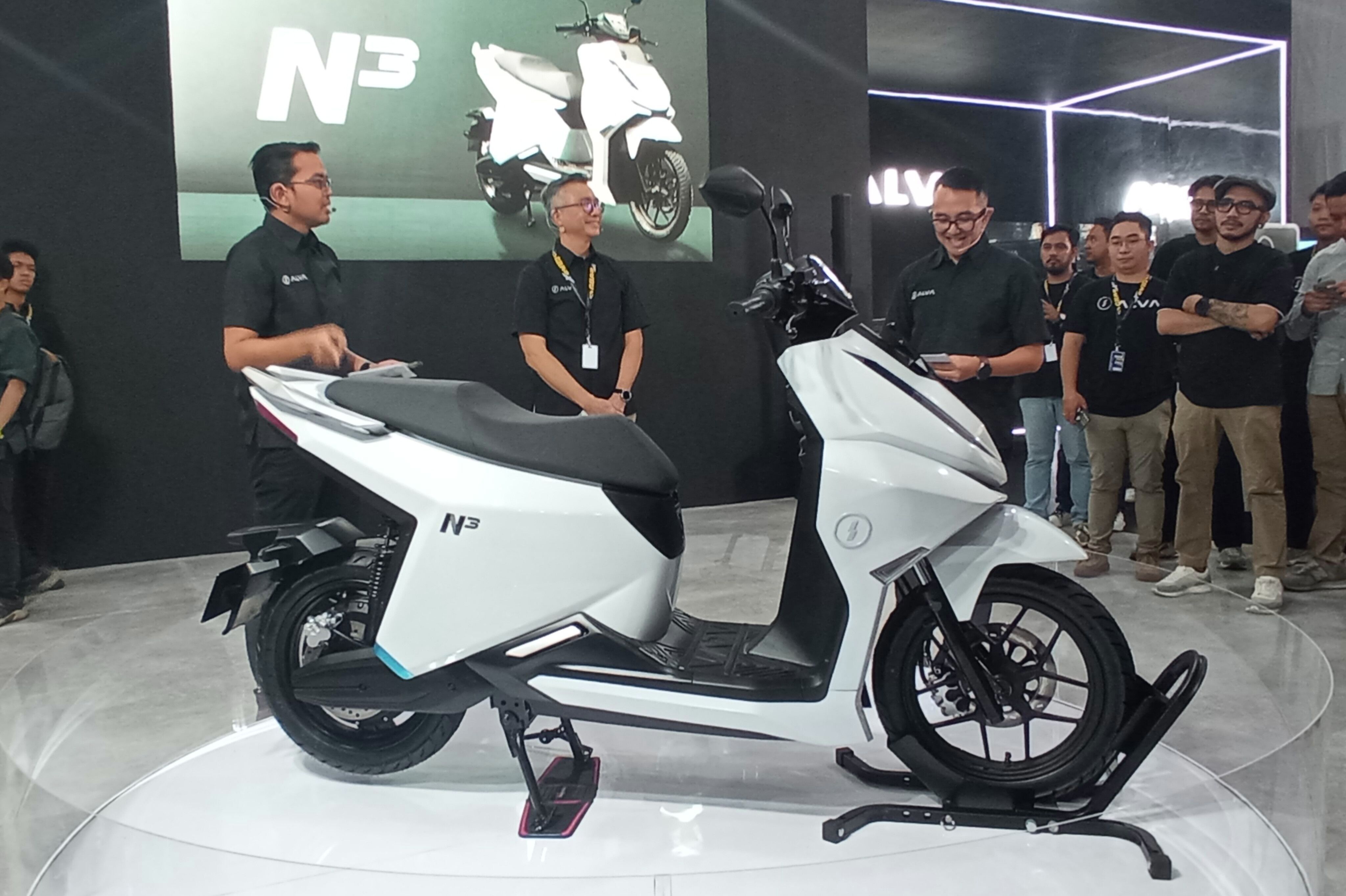 Motor Listrik Alva N3 Hadir dengan Desain Mirip Honda Vario 125, Ini Spesifikasi dan Harganya