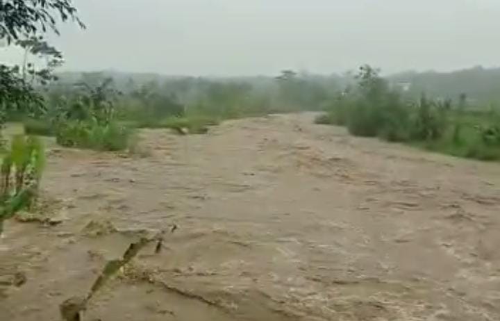  Debit Hulu Sungai di Purbalingga Meninggi dan Jalan Protokol Tergenang