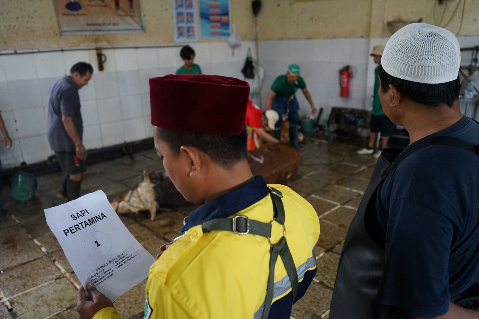 Pertamina Patra Niaga Salurkan 12.720 Paket Daging Kurban di Jawa Tengah dan DIY