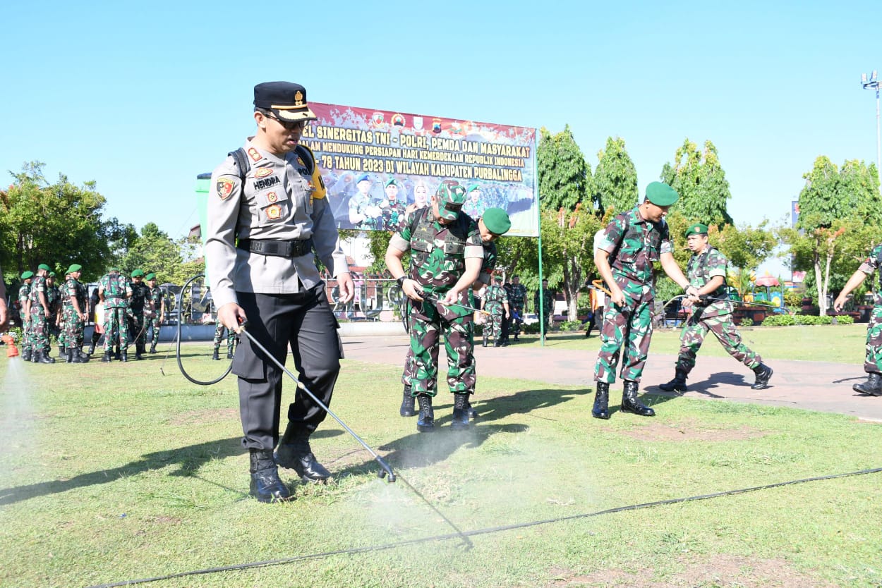 Jadi Lokasi Puncak Perayaan HUT Kemerdekaan RI Ke 78, Alun-alun Purbalingga Disemprot Pupuk Organik