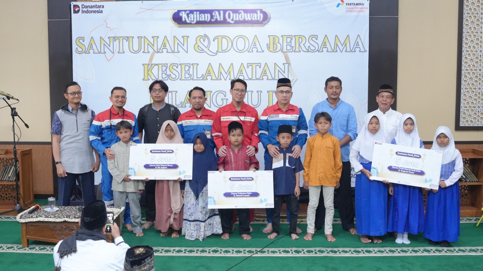 Kajian Alqudwah, Kontribusi Kilang Cilacap bagi Spiritual Warga dan Berbagi Peduli dengan Donasi