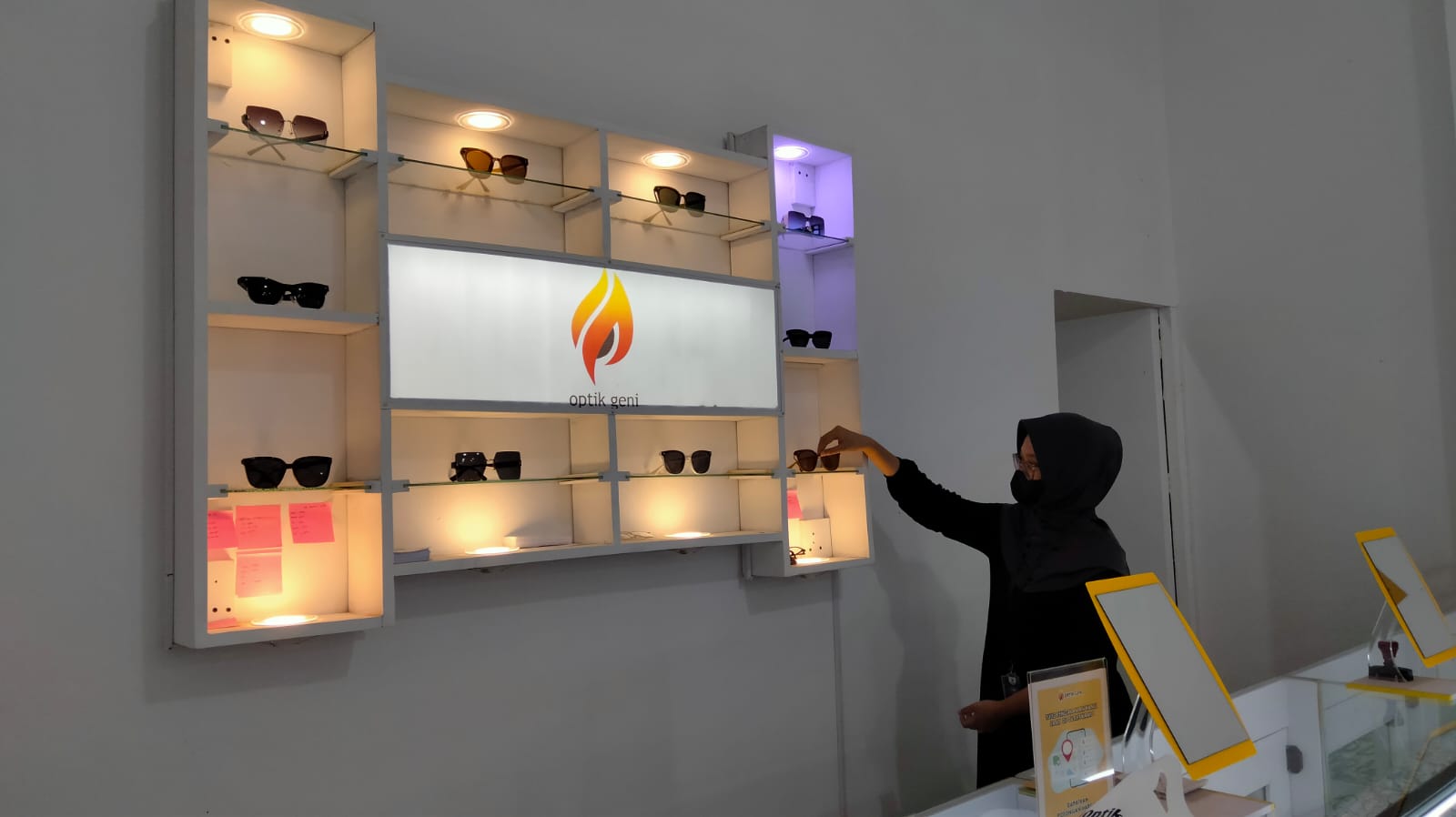 Pindah Lokasi, Optik Geni Purwokerto Berikan Promo Spektakuler untuk Frame Kacamata Mulai Rp 50 Ribu