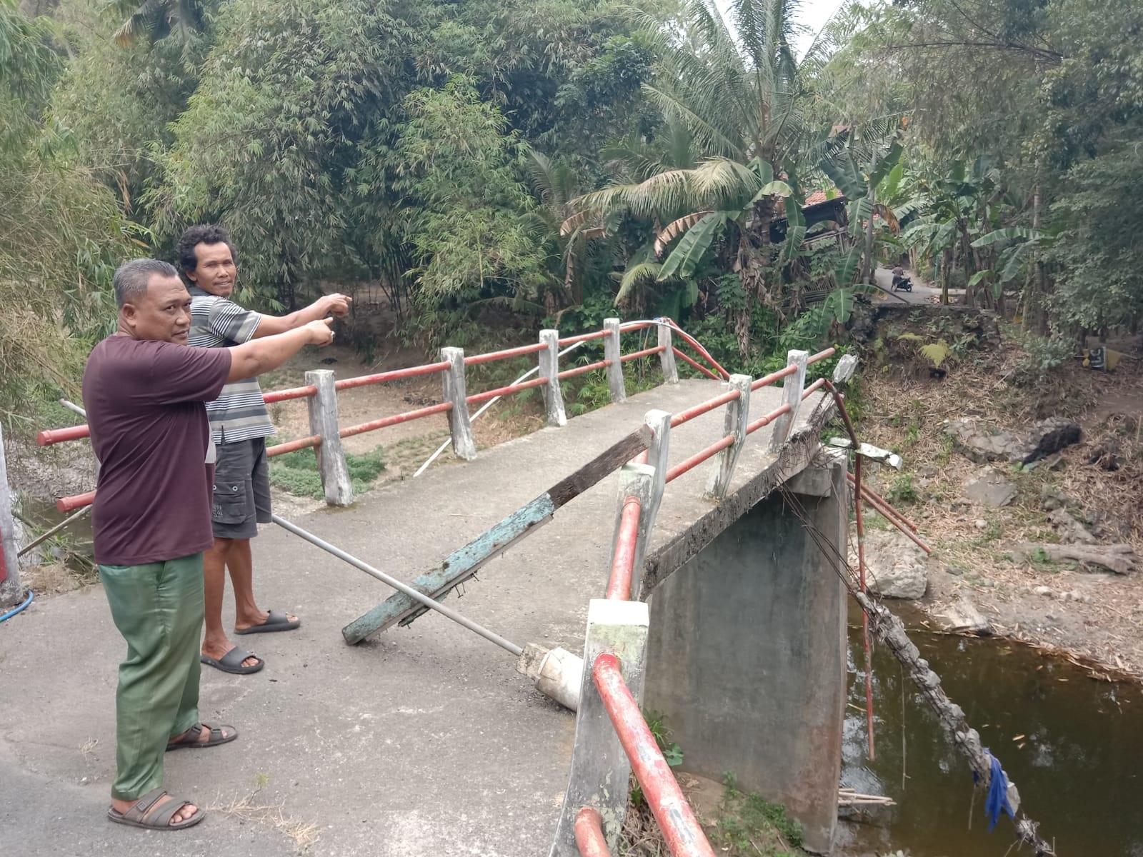 Hampir Dua Tahun Jembatan Kalongbali Putus, Warga Harap Penanganan