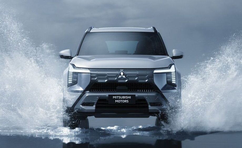 Spesifikasi dan Harga Mitsubishi Destinator, Pilihan Medium SUV dengan Fitur Terbaru