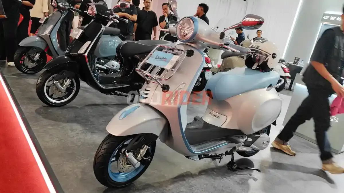 Motor Gaya Sultan? Vespa & Aprilia di GIIAS 2025 Tampil Beda Sendiri!