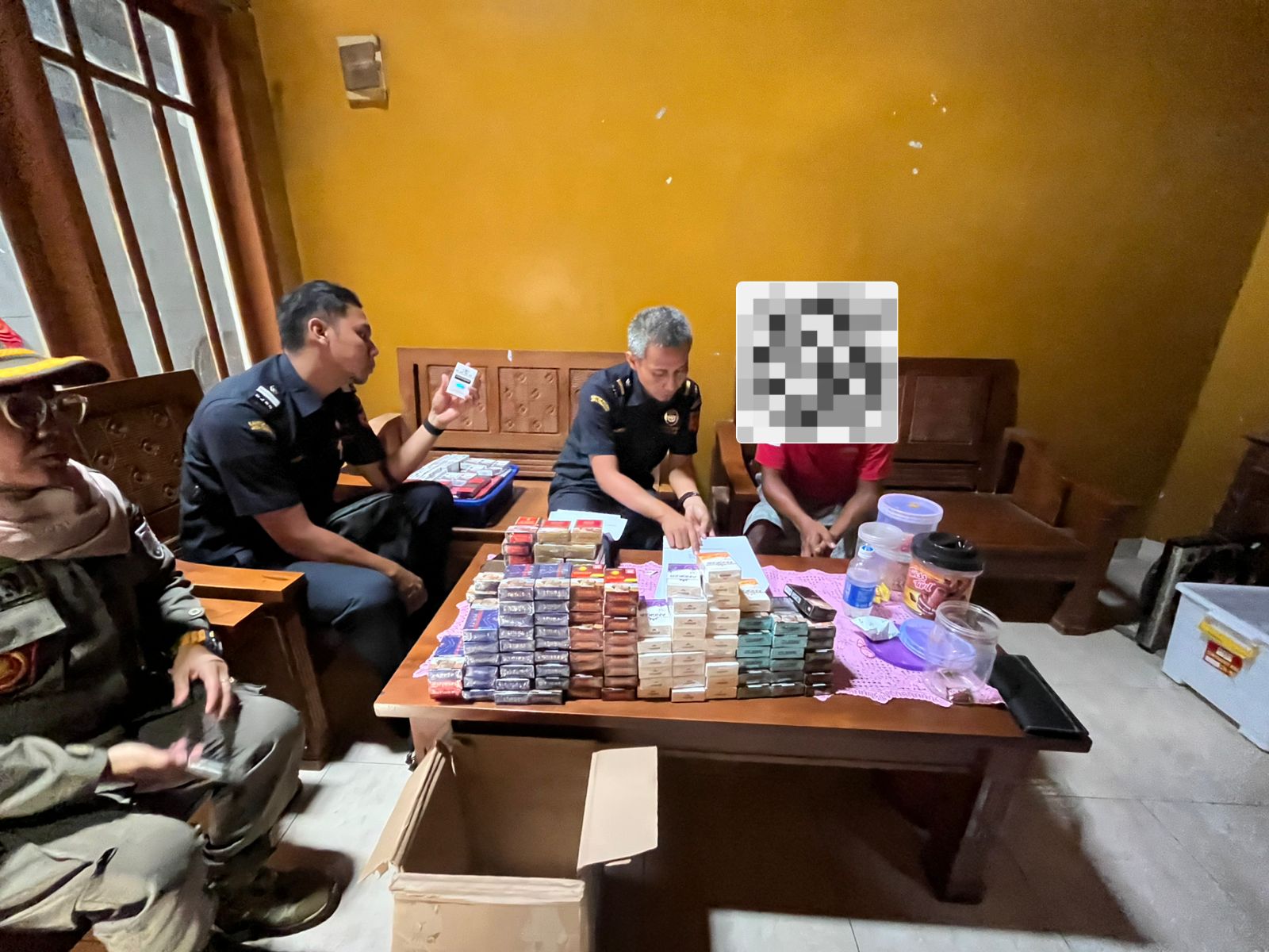 Ratusan Bungkus Rokok Ilegal Disita di Wilayah Barat Cilacap