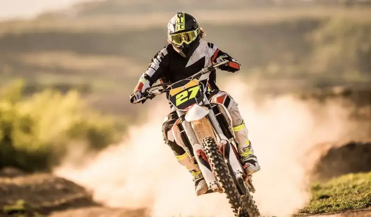 Cara Cerdas Memilih Motor Trail yang Tepat Sesuai Kebutuhan dan Budget!