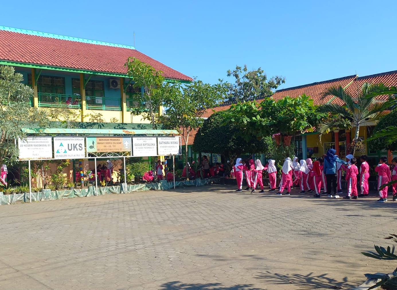 Uji Coba 5 Hari Sekolah, Tuai Reaksi Positif dari Berbagai kalangan