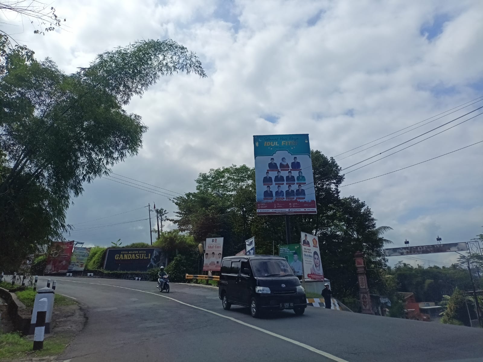 Reklame dan Poster Bacaleg di Purbalingga Semakin Marak, Sat Pol PP Tunggu Payung Regulasi 