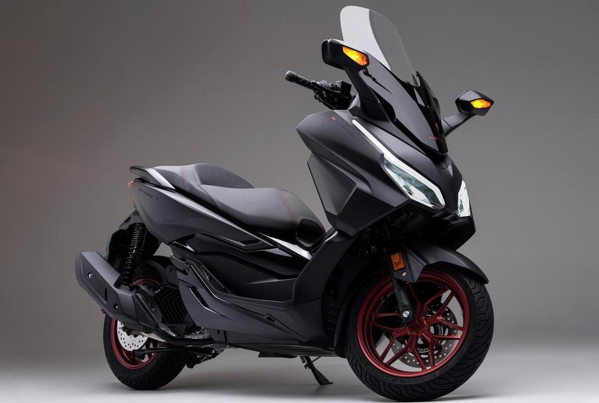 Fitur dan Harga Honda Forza 250, Pilihan Motor Touring dengan Teknologi Canggih