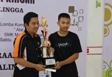 SMK YPT Sabet Juara 1 LKS Teknik Otomotif