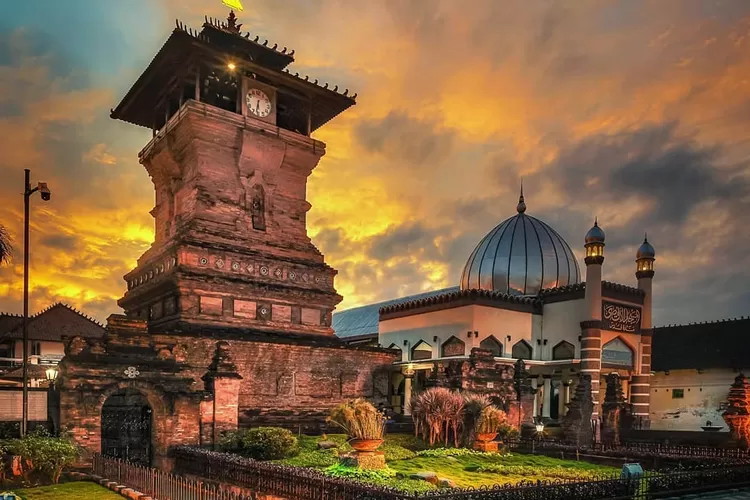 Mengenal Masjid Menara Kudus yang Menjadi Salah Salah Satu Ikonik Kota Santri