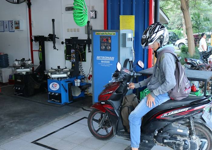 Mengapa Isi Angin Motor Menggunakan Nitrogen Bisa Lebih Halus dan Nyaman?