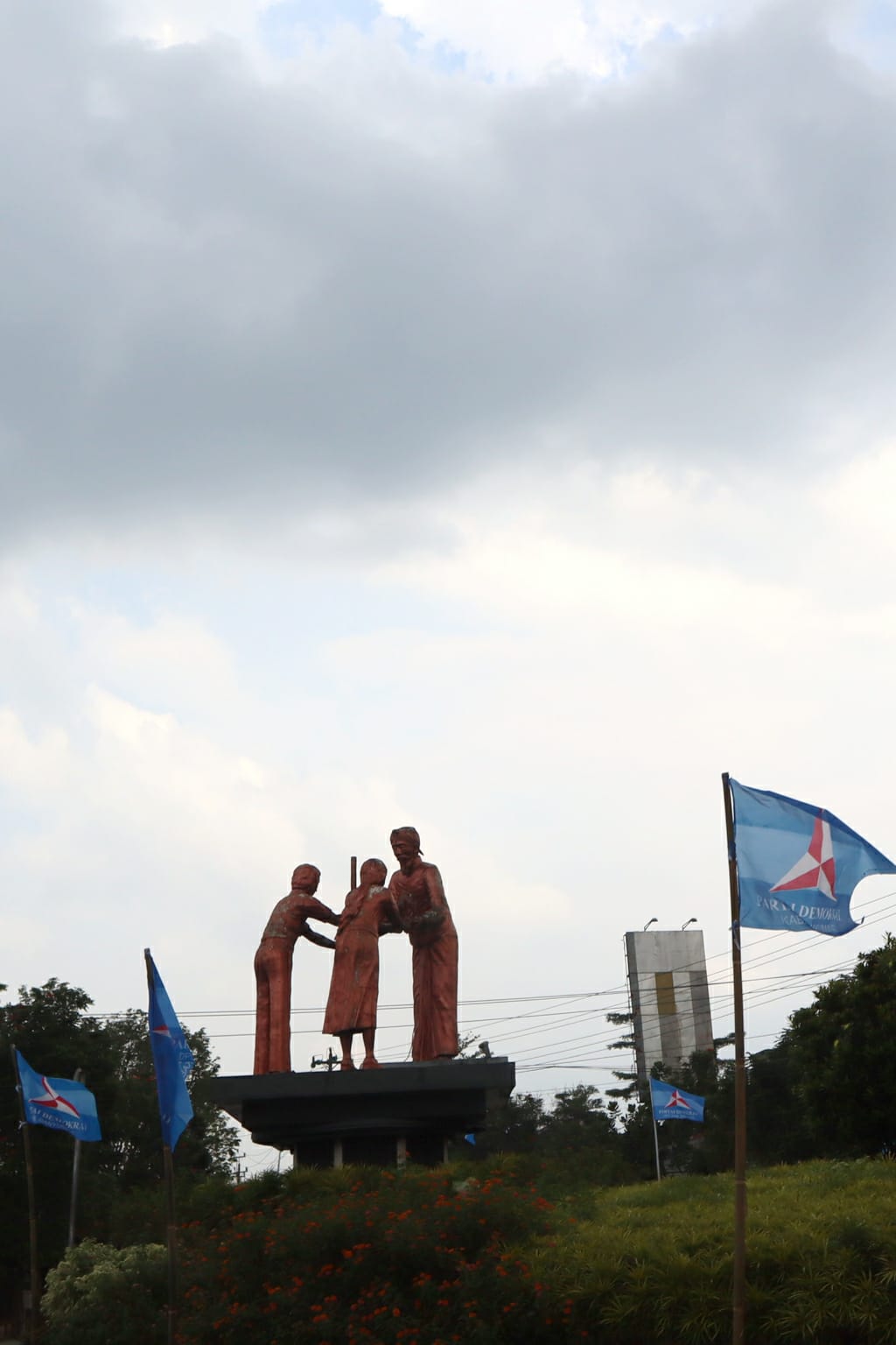 Pemasangan Bendera Partai, KPU Sebut Masih Wewenang Pemda Banyumas