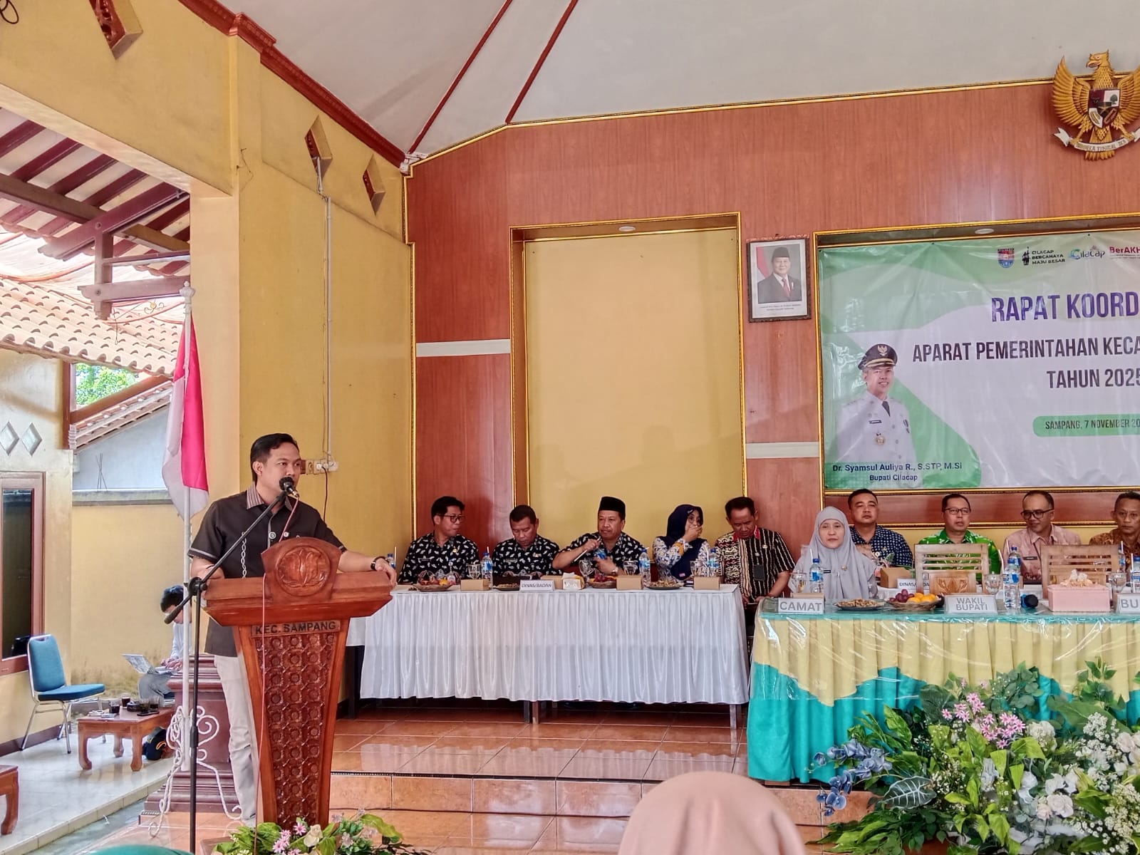 Bupati Cilacap Ngantor di Balai Desa Sidasari untuk Dekatkan Pelayanan Publik 