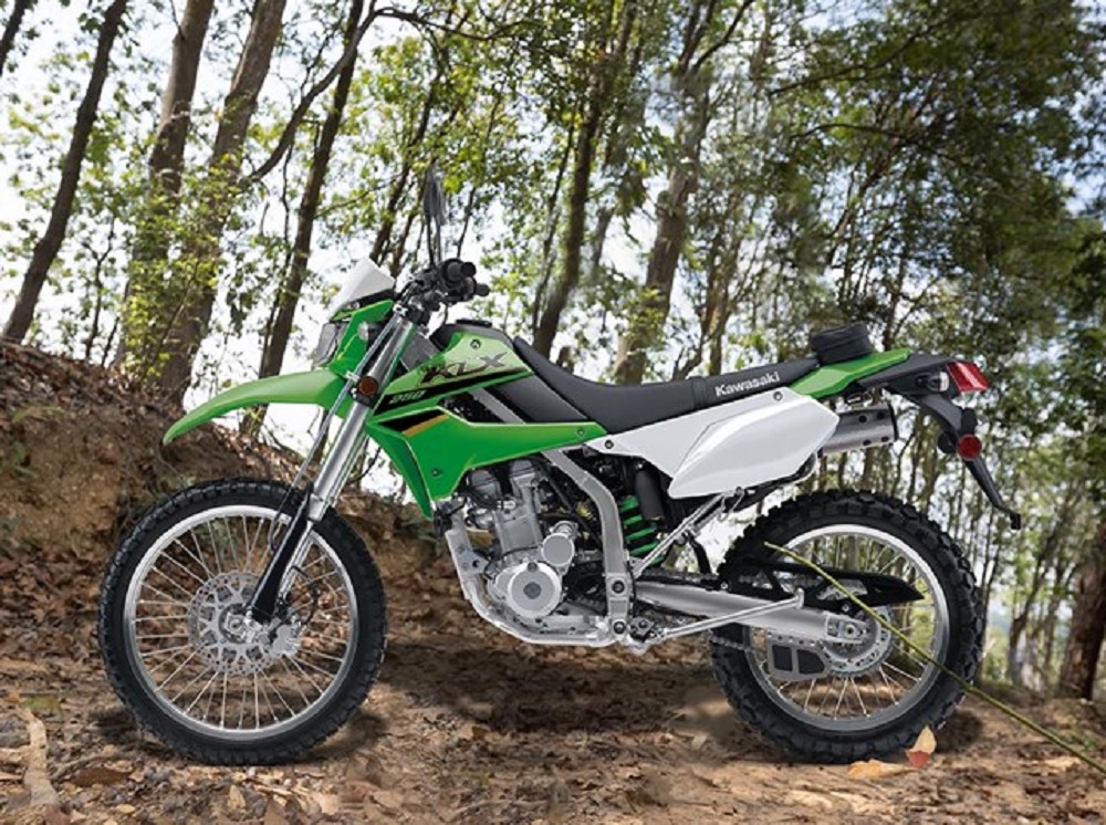 Harga Capai Rp76 Juta, Begini Simulasi Kredit Motor Kawasaki KLX 250 dengan Cicilan Rp3 Jutaan