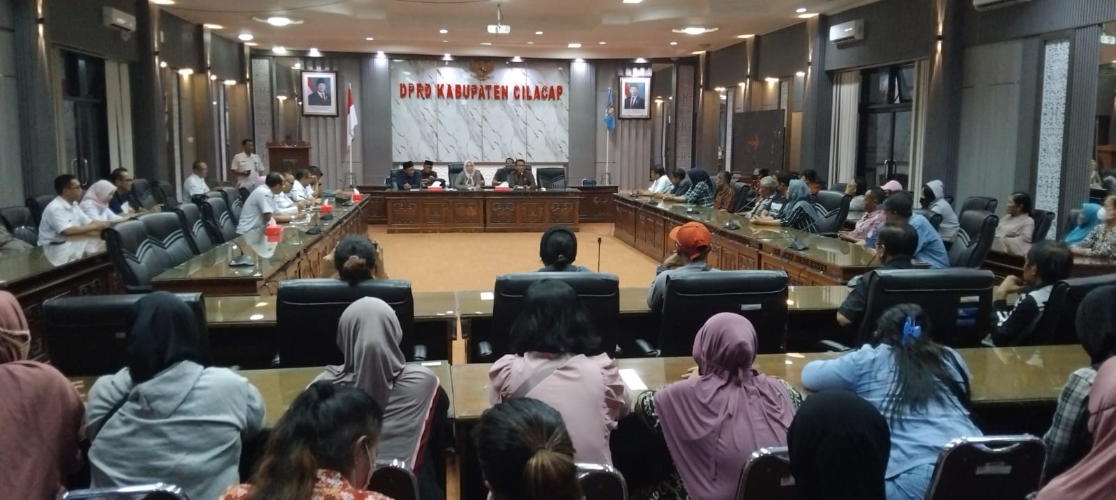 Pasca Penutupan Lokalisasi Slarang, Puluhan PSK dan Mucikari Mengadu Ke Dewan