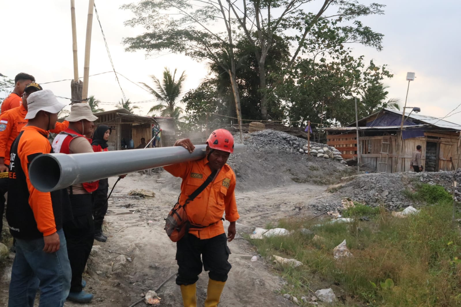 Hari Ketujuh Operasi SAR Penambang yang Terjebak, Tim SAR Gabungan Masih Berupaya Melakukan Penyedotan